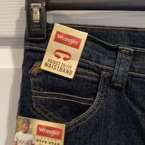 Wrangler Jeans - Picture 3 of 7